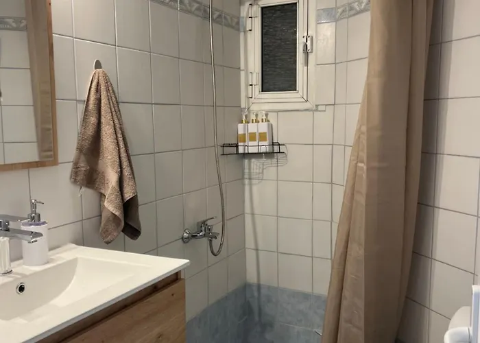 Av Luxury 4 - Penthouse דירה סלוניקי